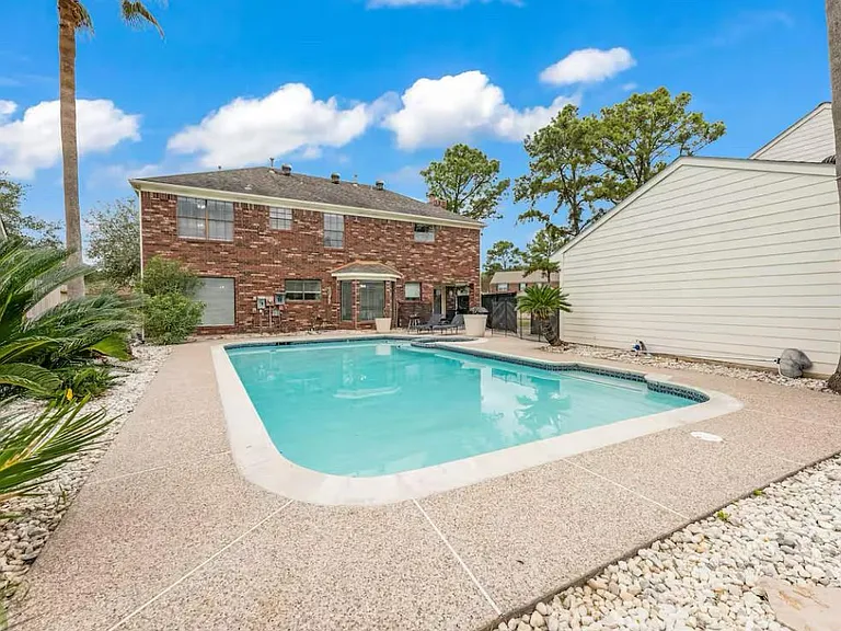7606 Magnolia Shadows Ln — Photo 22