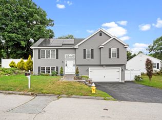 27 Carpenter Ave, Worcester, MA 01605