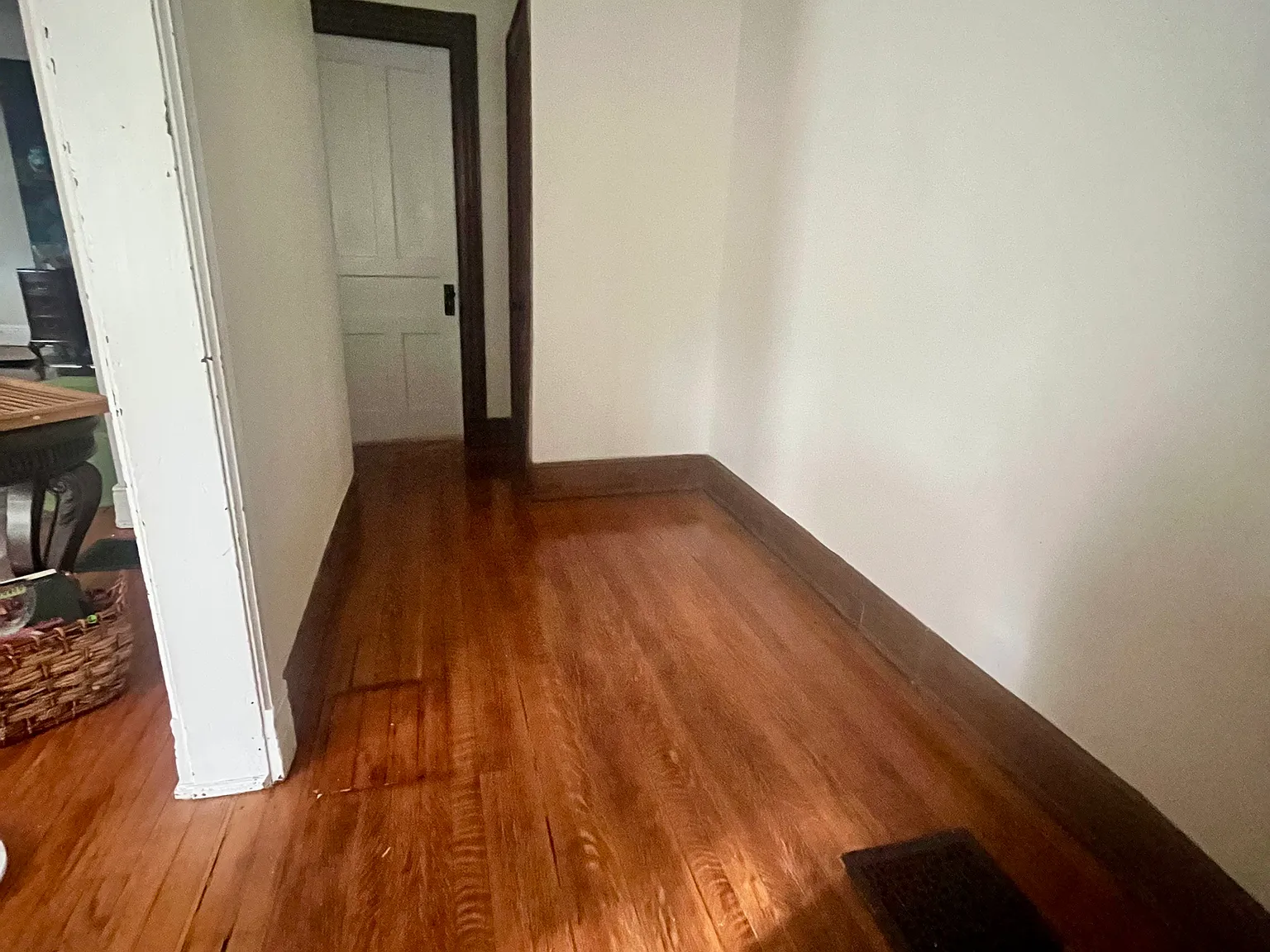 2 bed, 1200 sqft, $1,300 — Photo 4