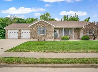 117 W Woodland Rdg, Valmeyer, IL 62295