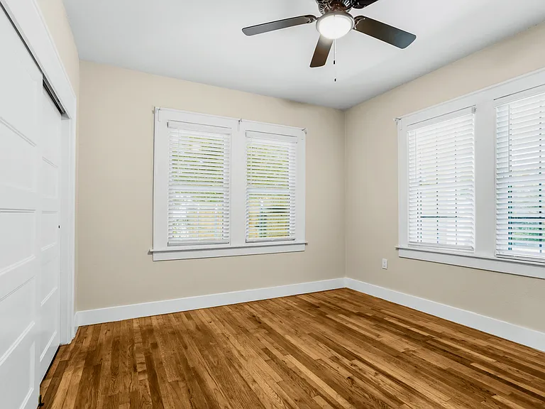 2319 Dell St — Photo 18