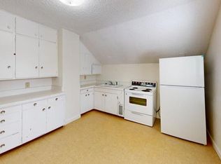 815 N 16th St #3, Bismarck, ND 58501