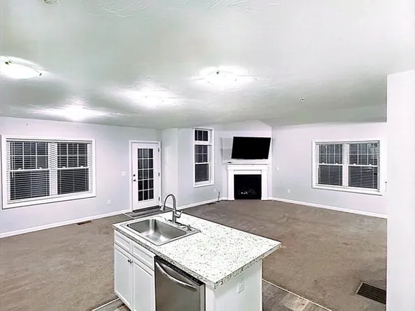 2-2C Trail Ridge Way Building 5B, Harvard, MA 01451