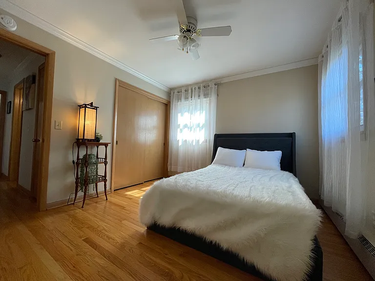 2502 Fremont Ave #3 — Photo 2