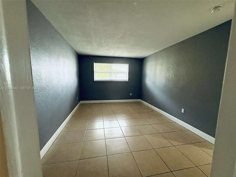 2040 NW 89th Ave #204 — Photo 3