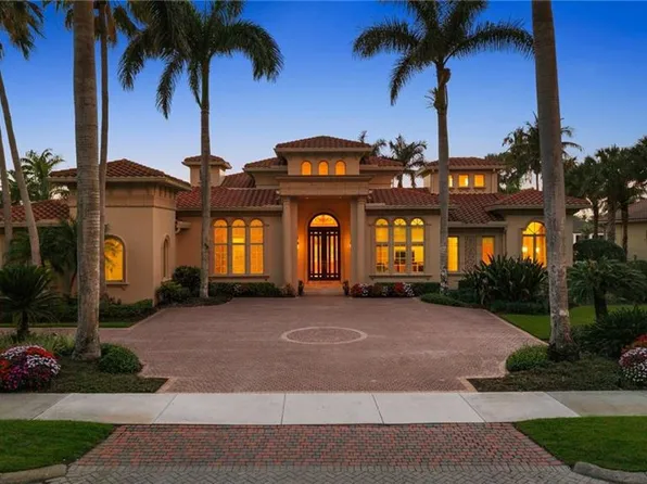 6387 Highcroft DR, NAPLES, FL 34119