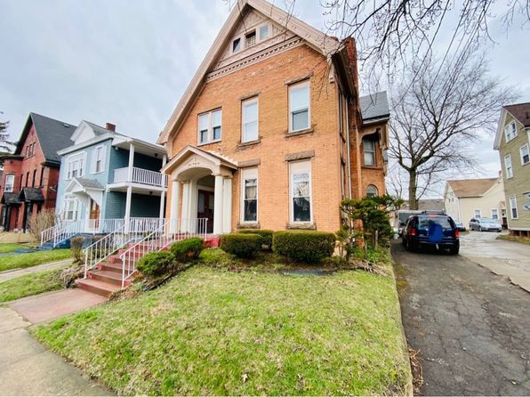 336 W 9th St #2F, Erie, PA 16502