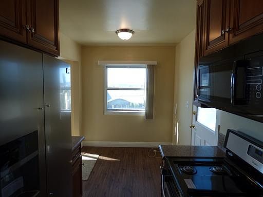 4th image of 2313 Brant St
