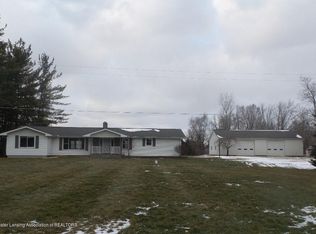 1060 W Hibbard Rd, Owosso, MI 48867