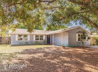 1090 16th Ave SW, Largo, FL 33770