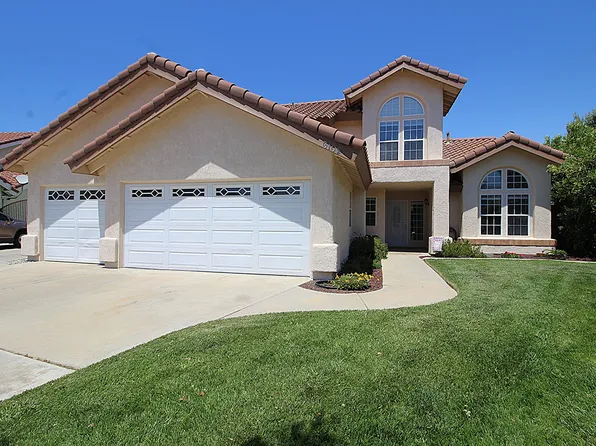 6102 Cabriolet Ct, Quartz Hill, CA 93536