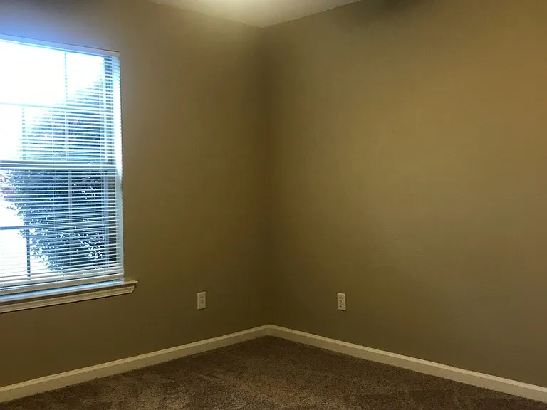 16 Mustang Dr — Photo 10