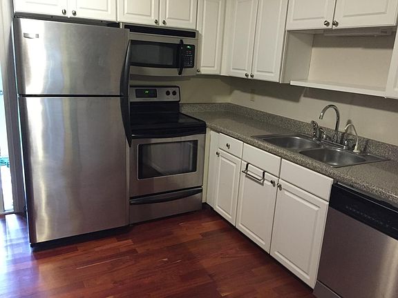 3rd image of 1860 Mepkin Rd APT H9