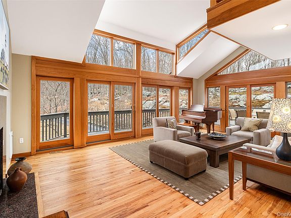 4th image of 46 Oregon Road