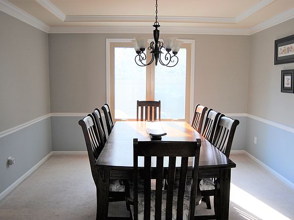 5th image of 5827 Country House Ln