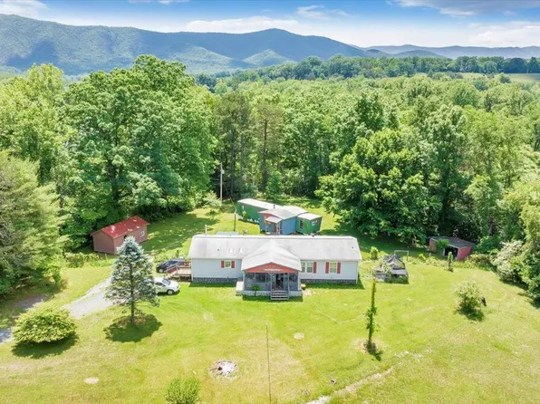 84 Oriskany Sq, Eagle Rock, VA 24085