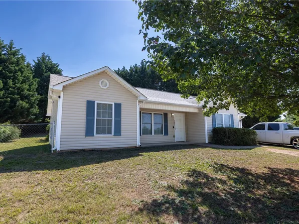 157 Bufflehead Cir, Liberty, SC 29657