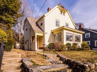 42 Woodbury St, Providence, RI 02906