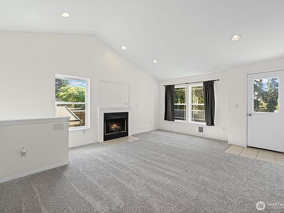 4th image of 2105 S Sprague