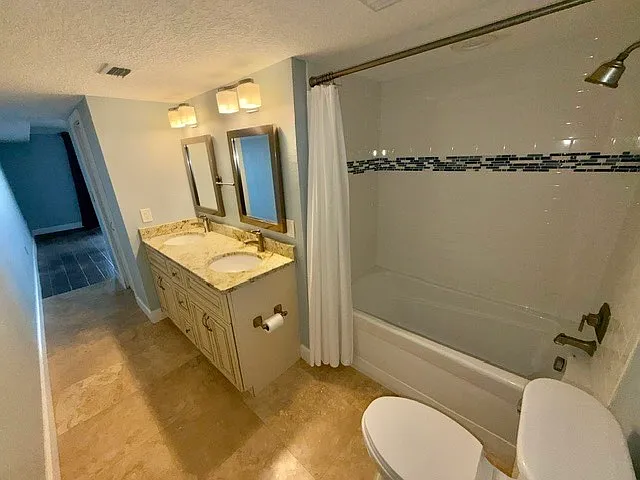 545 Garfield Ave #1 — Photo 18
