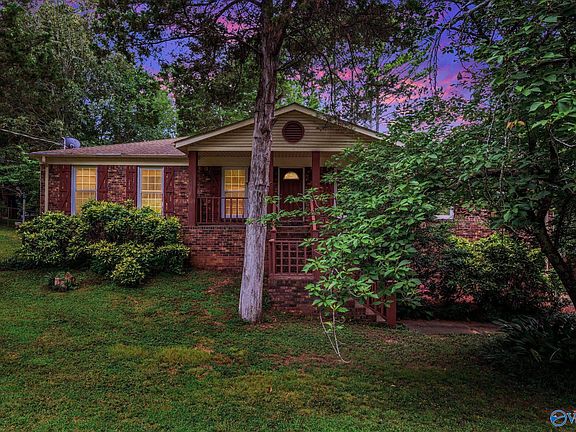 4th image of 11304 Mountaincrest Dr SE