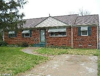 1st image of 305 Gawain Ct