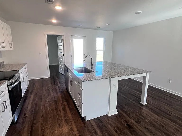 309 Eagle Edge Ave — Photo 7