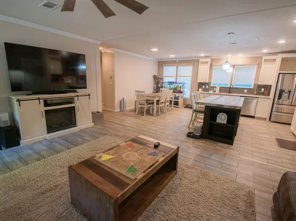 289 N Lake Dr, Murchison, TX 75778