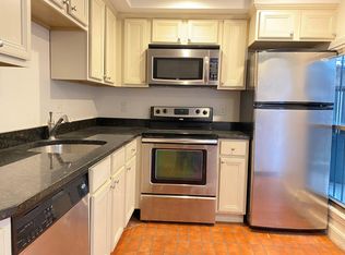 17 Greenough Ln #B, Boston, MA 02113