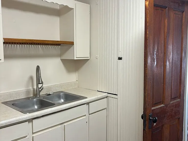 103 Ruxton Ave #A — Photo 4