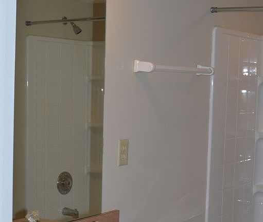 3rd image of 6324 Hyland Dr