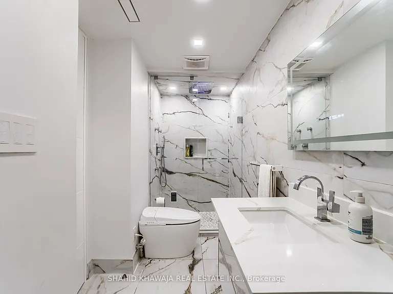560 Shenandoah Dr — Photo 37