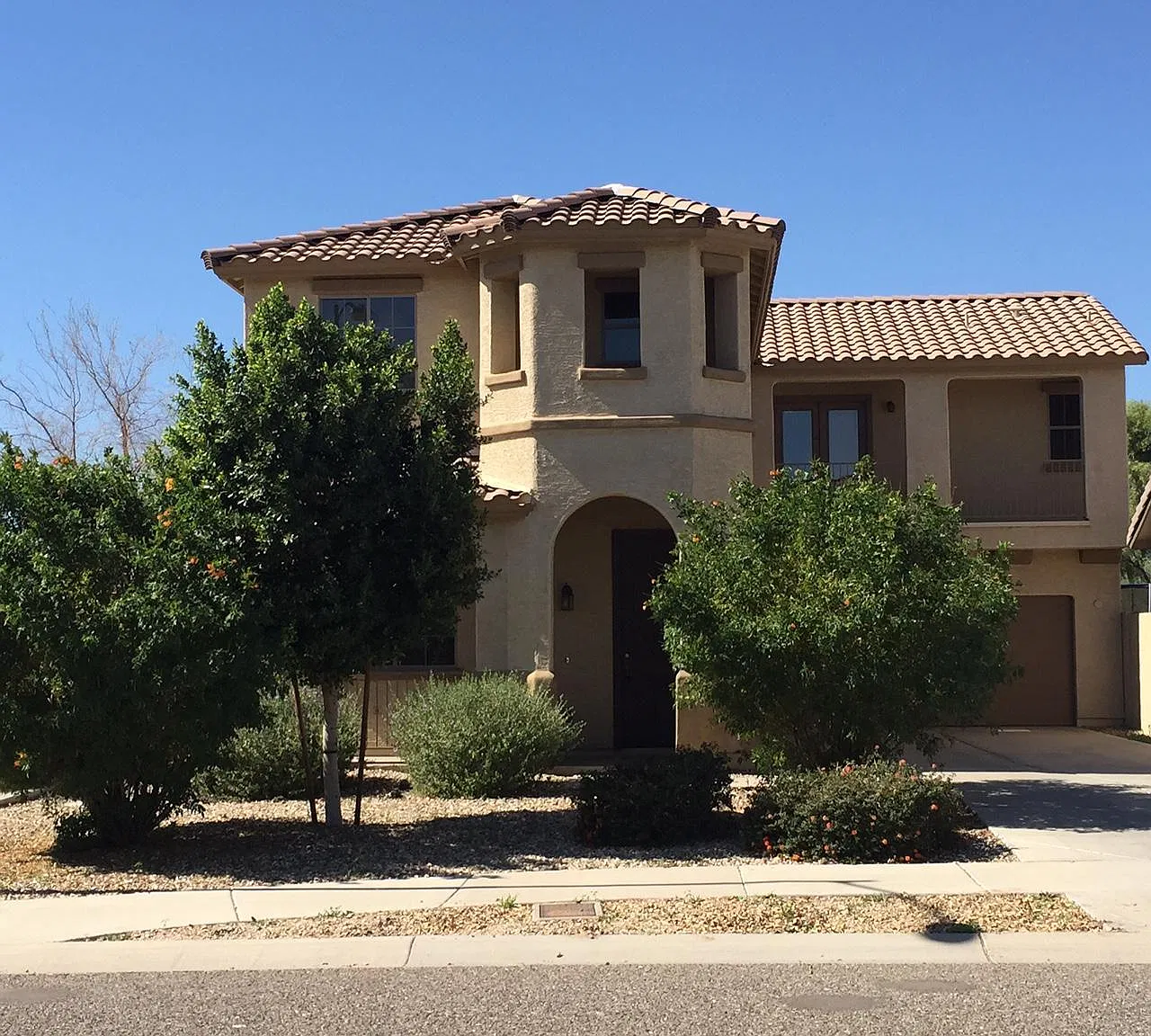 4 bed, 2.5 bath, 2171 sqft, $2,495 — Photo 1