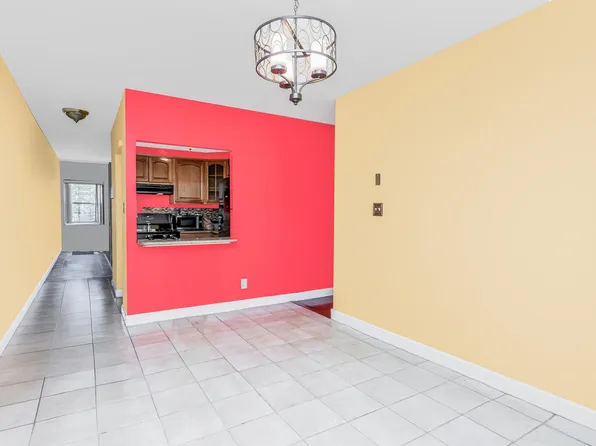 1035 Bryant Avenue image 13 of 37