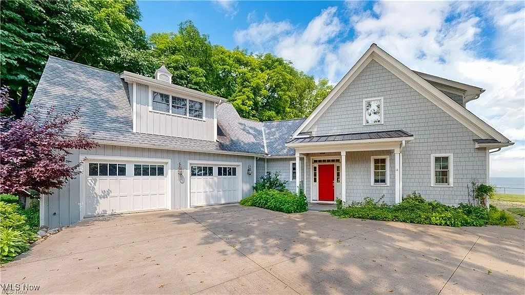 30734 Lake Rd photo 1