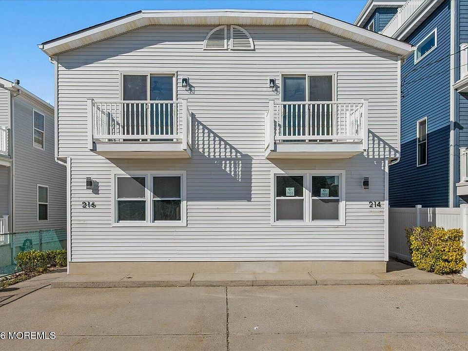 1st image of 216 Sheridan Avenue