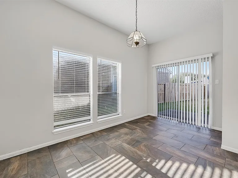 3126 Lakefield Way — Photo 12