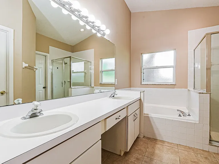 10129 Dean Point Pl — Photo 10