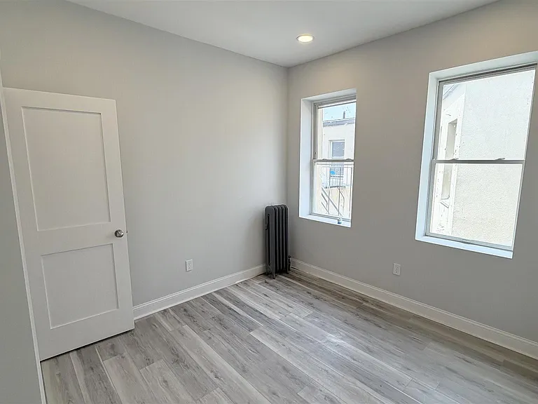74 Kirkland St #31 — Photo 9