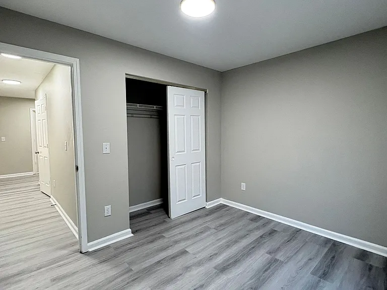 7930 E Kingsmead Dr #E — Photo 5