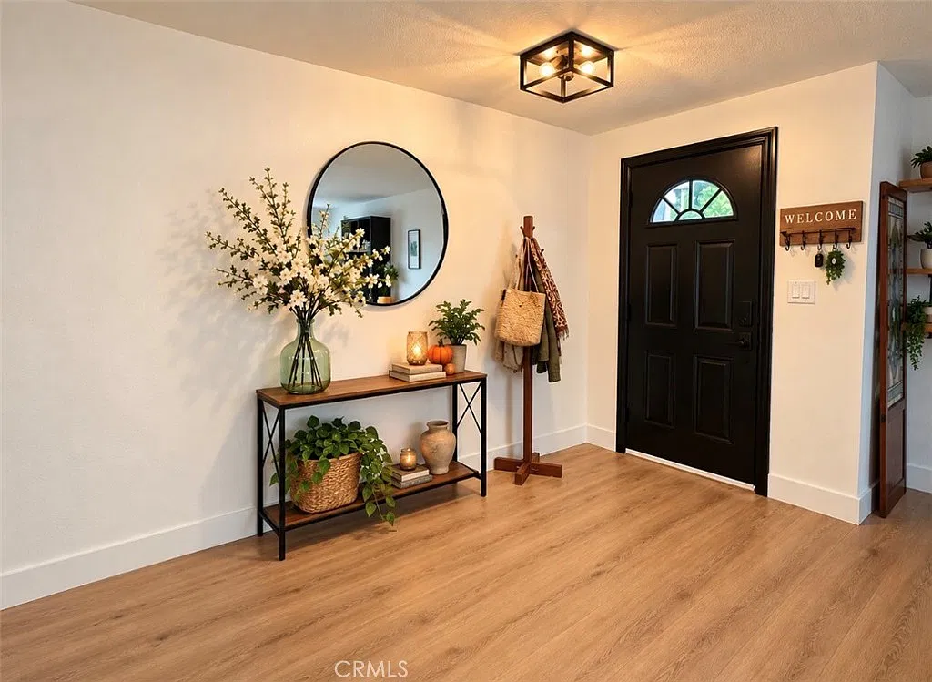 3 bed, 1745 sqft, $3,300 — Photo 3