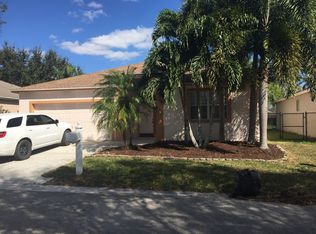1280 Olympic Cir, Greenacres, FL 33413