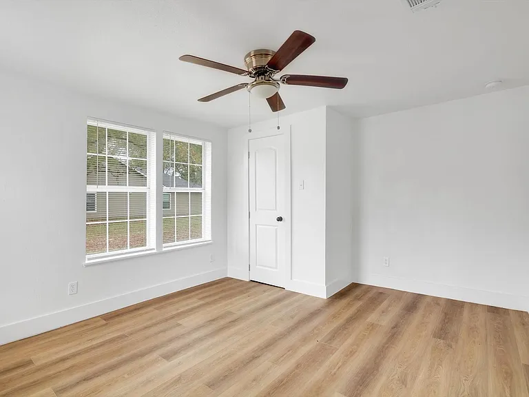 3510 Brooks St — Photo 15