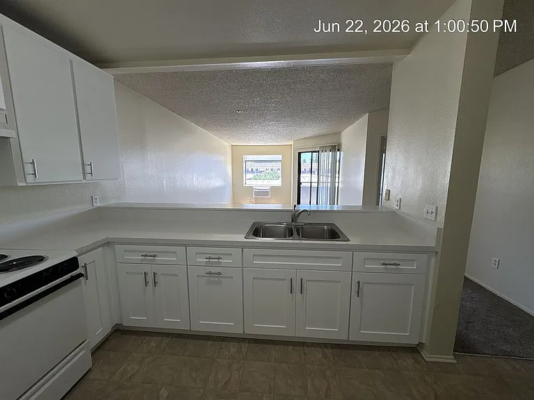1206 N Parton — Photo 6