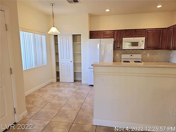 5th image of 10553 Petricola St Unit 102