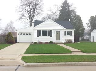 2826 36th St, Two Rivers, WI 54241