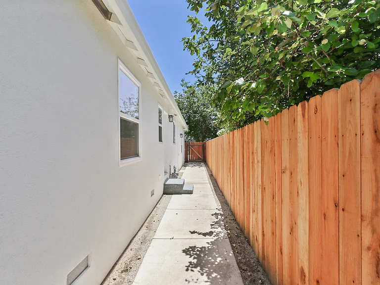 3821 15th Ave — Photo 44