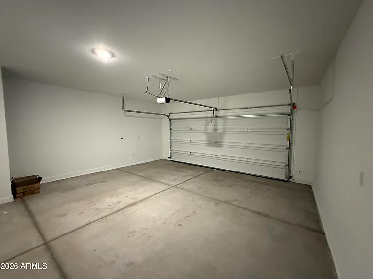 2474 W Sable Ave — Photo 31