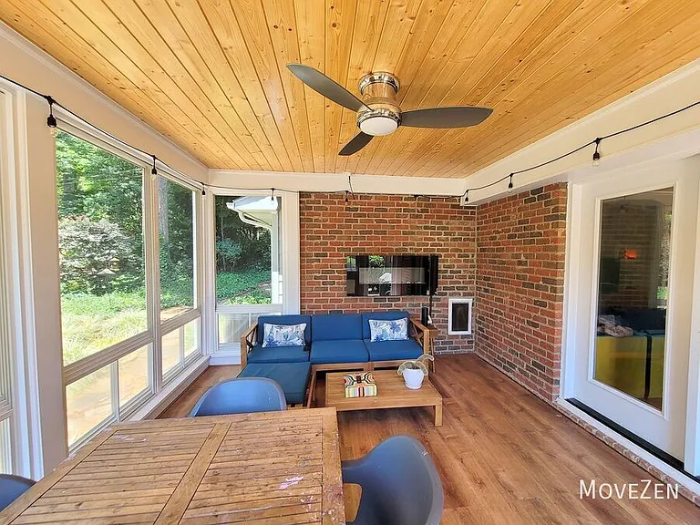 3507 Henderson Rd — Photo 8