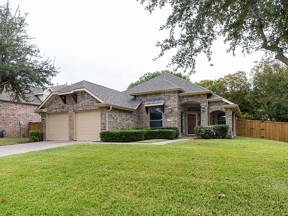 3rd image of 3508 Summerfield Dr